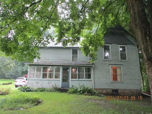 319 RAILROAD ST, Parma, MI 49269