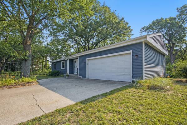 15922 Cedar Drive, Grand Haven, MI 49417