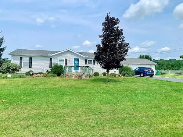 3051 White Street, Cassopolis, MI 49031