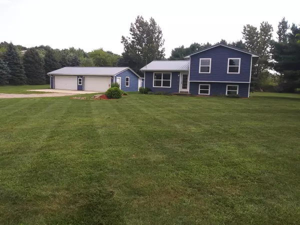 11512 Brown Road, Springport, MI 49284