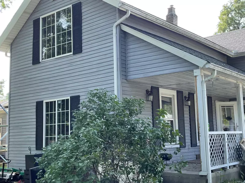 107 N North John Street, Decatur, MI 49045