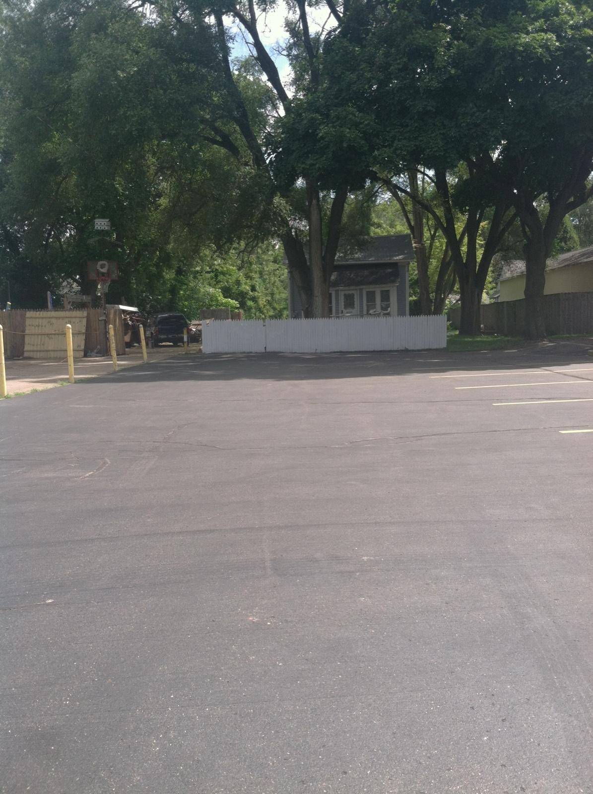 Kalamazoo, MI 49001,1411 S Burdick Street