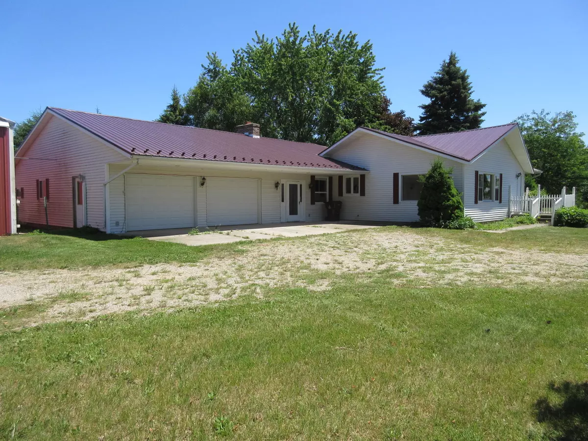 Six Lakes, MI 48886,7556 Musson Road