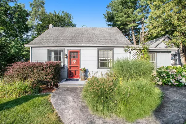 112 S Taylor Street, New Buffalo, MI 49117