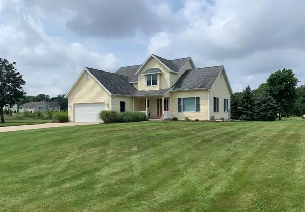 5601 Meadow Lane, Coloma, MI 49038