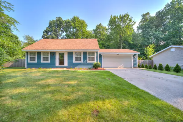 140 W Oak Street, Fruitport, MI 49415