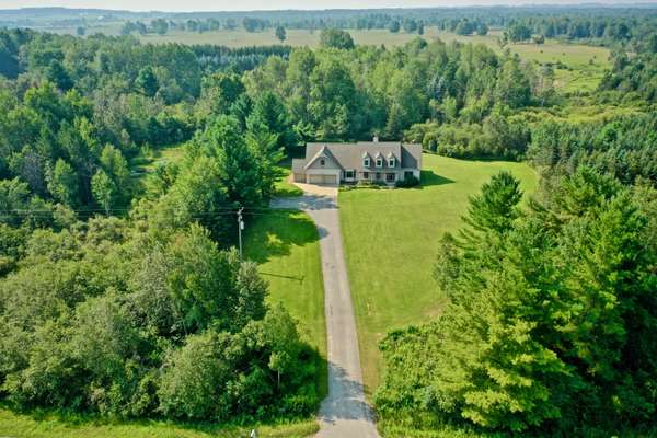 6615 W Falmouth Road, Mcbain, MI 49657