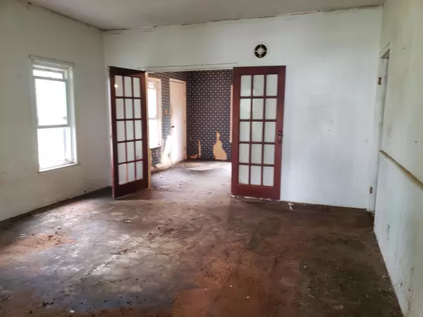 Hubbardston, MI 48845,179 Seaver Street