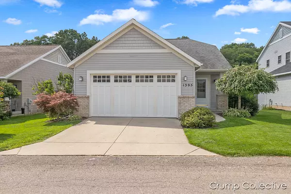 1395 Highland Hill, Lowell, MI 49331