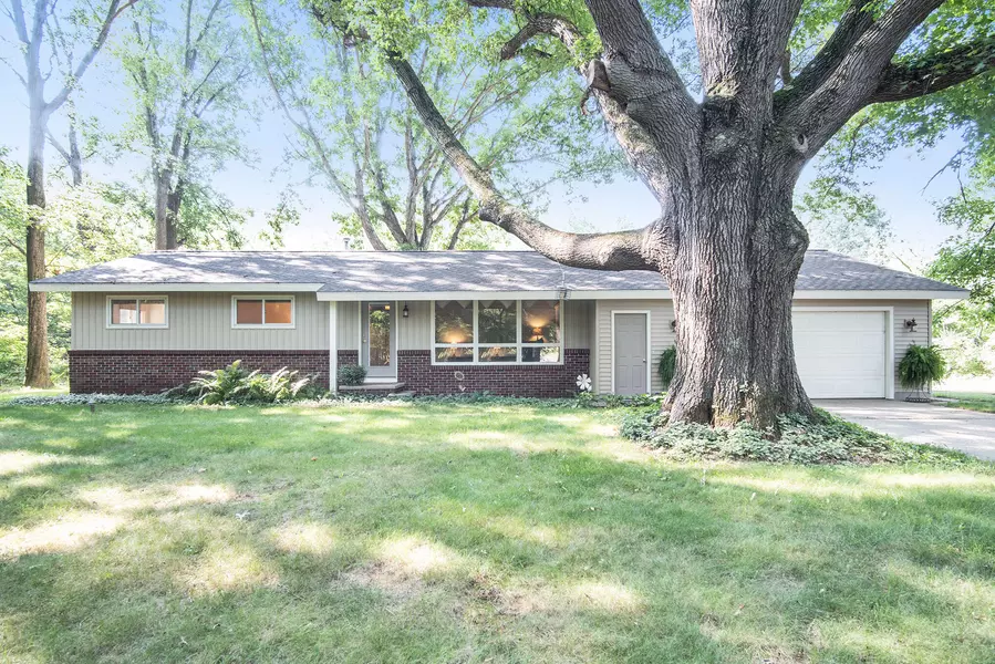 4199 E Mount Garfield Road, Fruitport, MI 49415