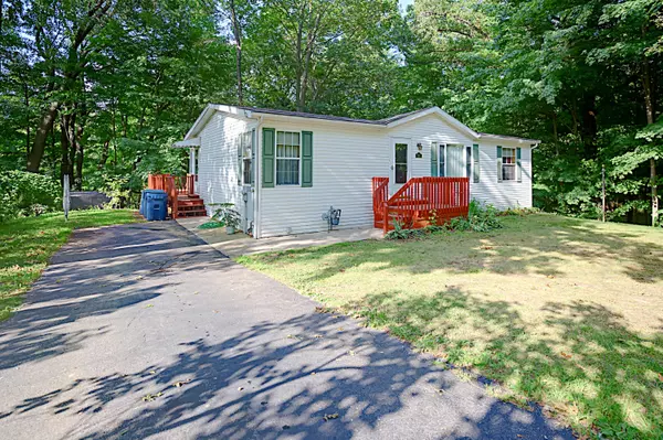 Jonesville, MI 49250,511 Crest Lane