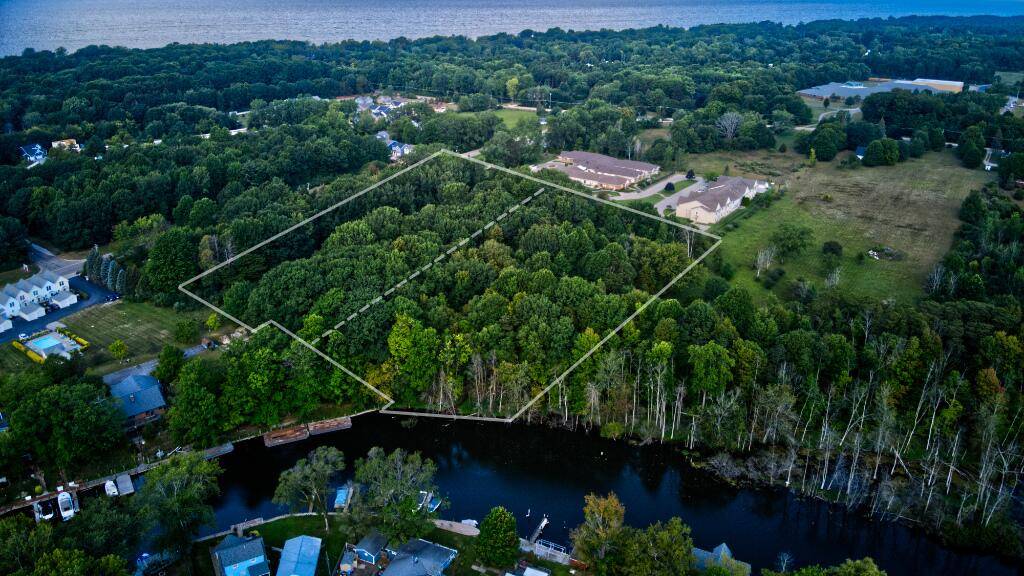 South Haven, MI 49090,706/712 Virginia Ave