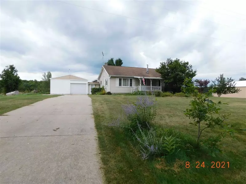 10437 E 8 Mile Road, Luther, MI 49656