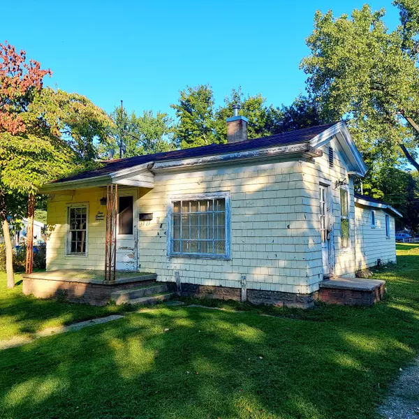 313 E Saint Marys Street, Decatur, MI 49045