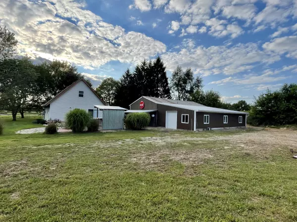 Cassopolis, MI 49031,57377 Twin Lakes Road