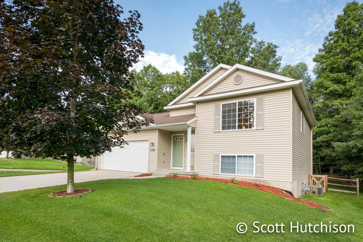 Greenville, MI 48838,1207 Cedarwood Street