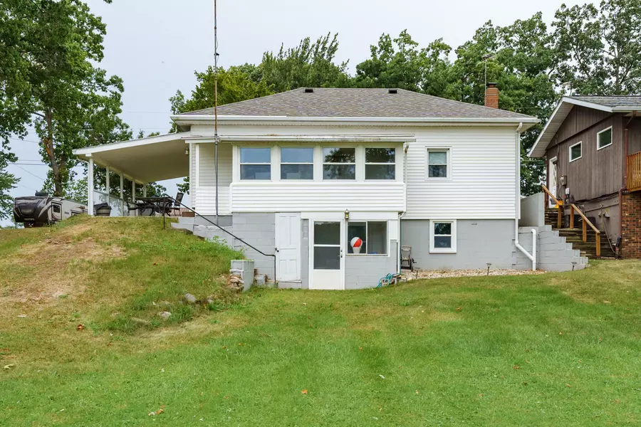 351 Oliverda Drive, Sherwood, MI 49089