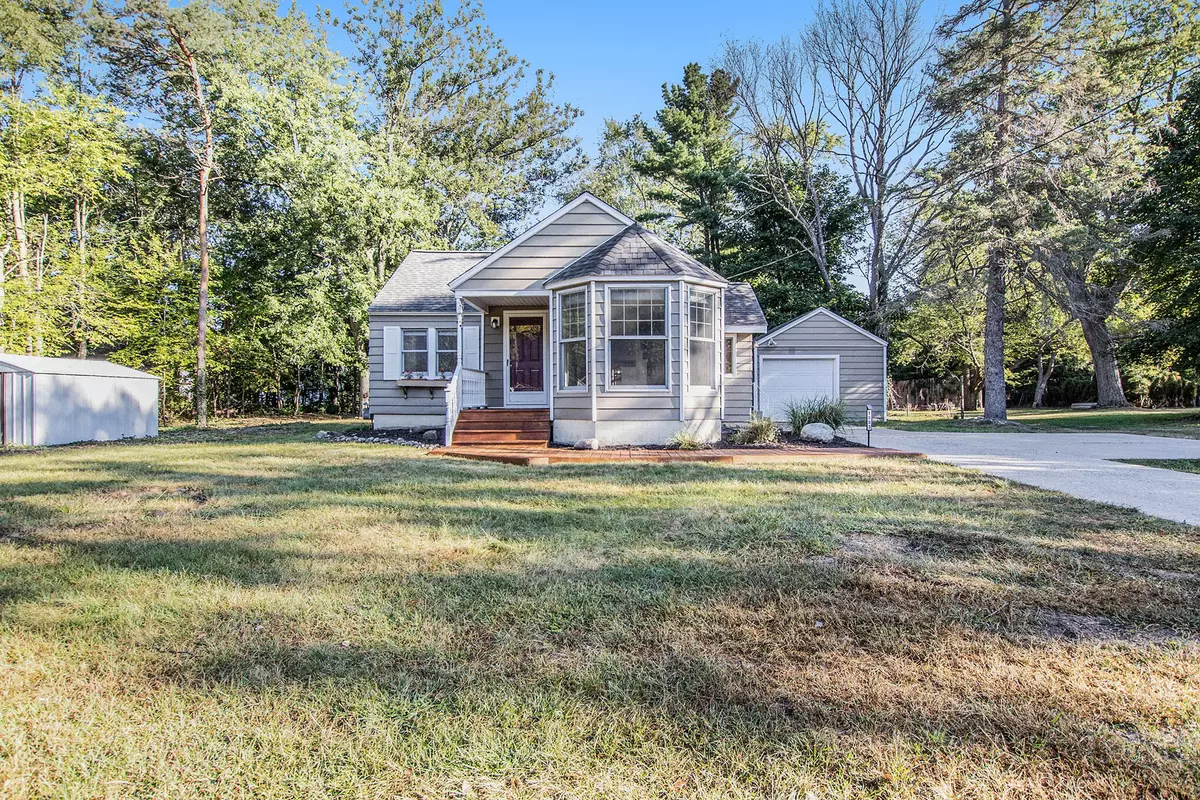 Holland, MI 49424,1883 W Lakewood Boulevard