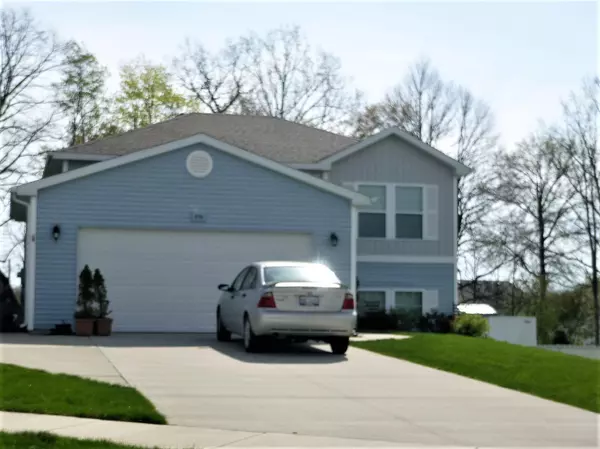 4710 MIDDLEBURY SE Drive, Kentwood, MI 49512