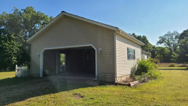 Mendon, MI 49072,55443 Baer Road