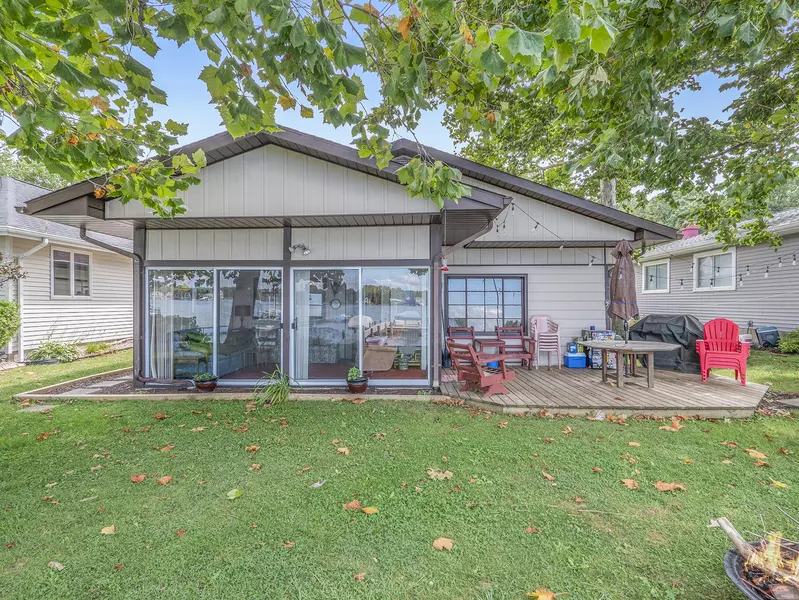 768 Lakeview Drive, Clarklake, MI 49234