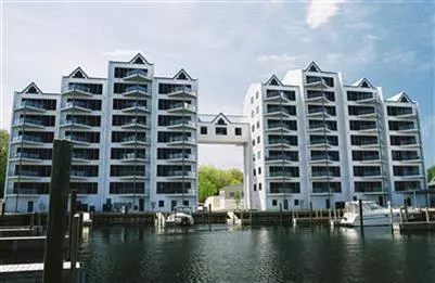 2964 Lakeshore Drive #W 302, Muskegon, MI 49441