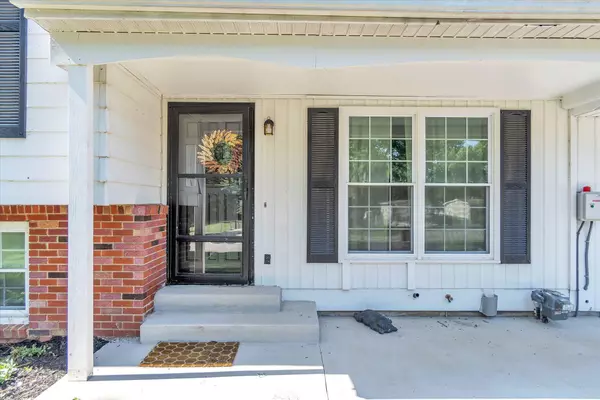 Horton, MI 49246,564 Maitland Dr Drive
