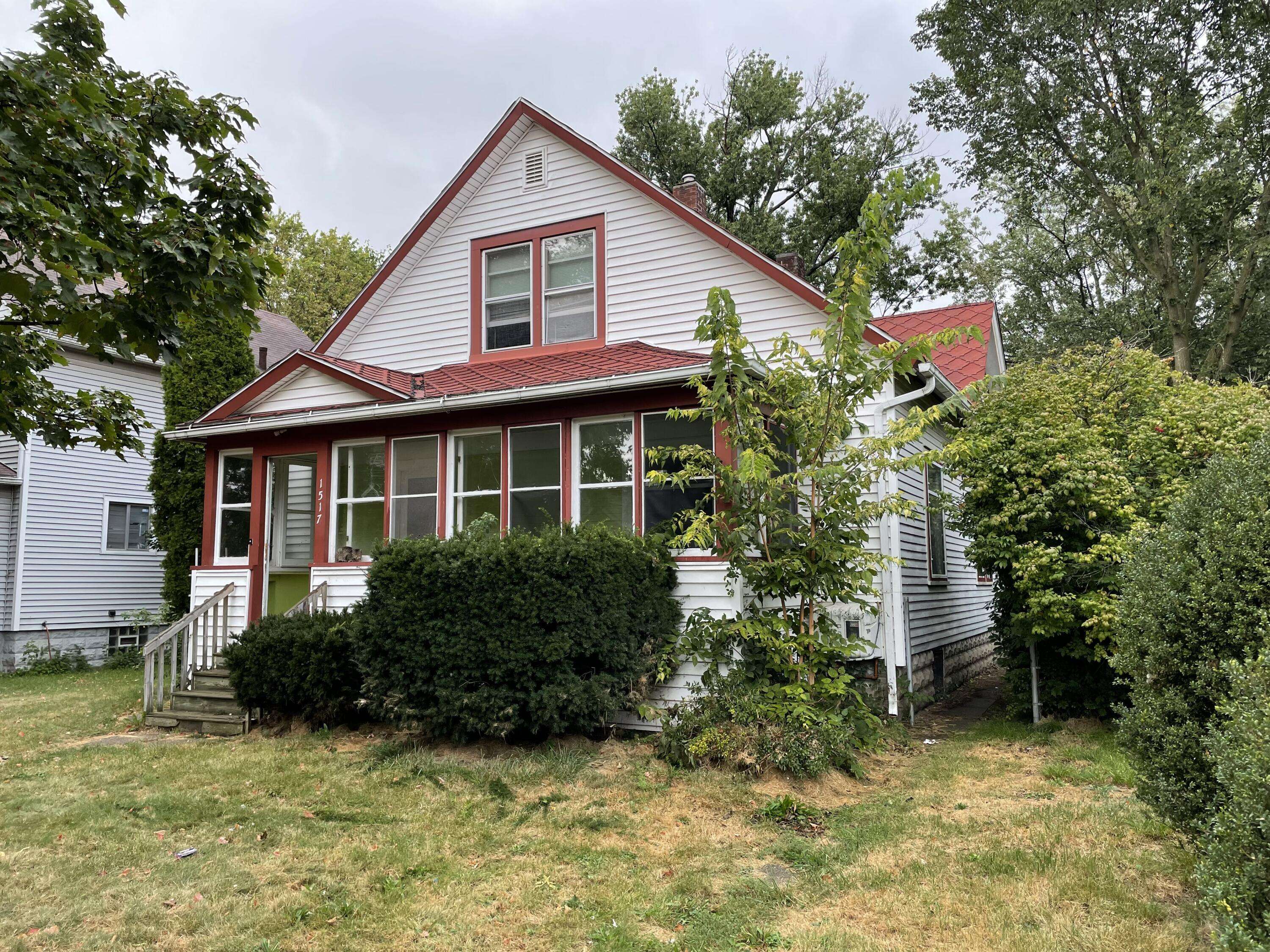 Kalamazoo, MI 49001,1517 Clinton Avenue