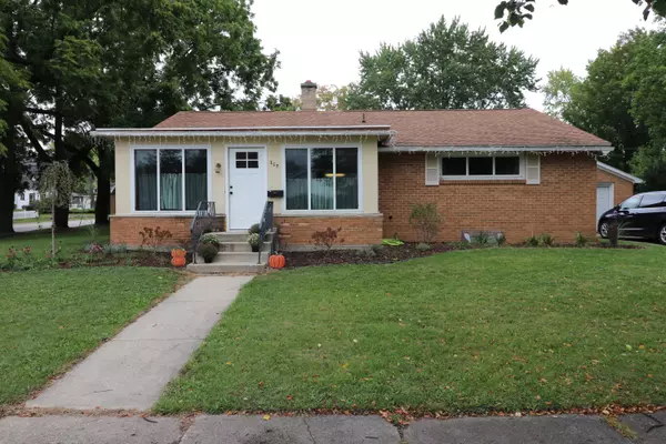 305 E Pine Street, Fremont, MI 49412