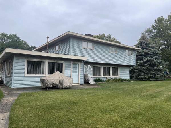 6958 Shore Drive, Coloma, MI 49038