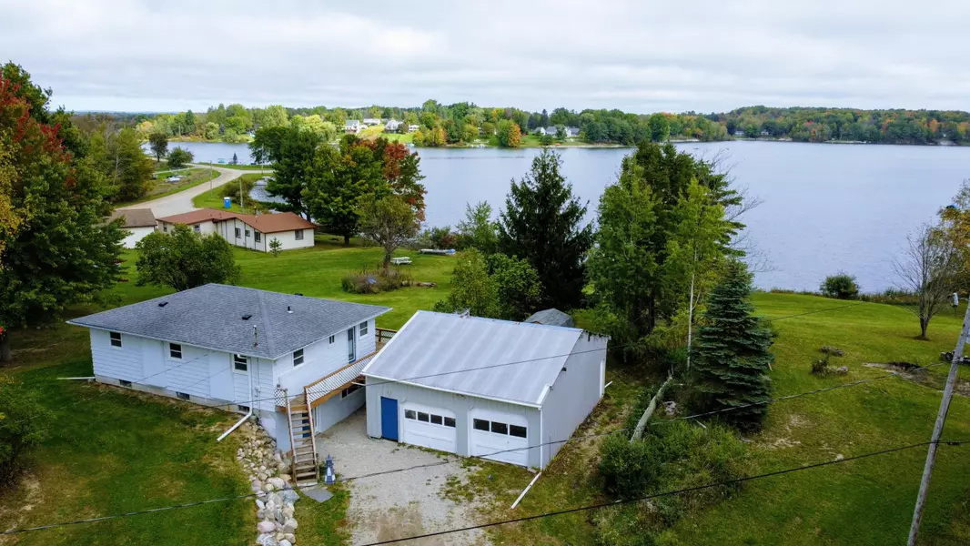 9135 Miramichi Drive, Evart, MI 49631