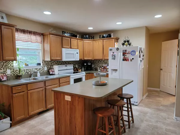 Allendale, MI 49401,7272 Waterview LN