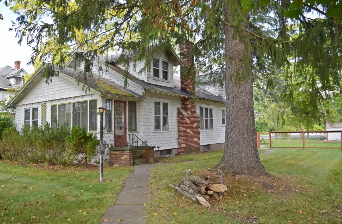 Scottville, MI 49454,106 N Columbia Avenue