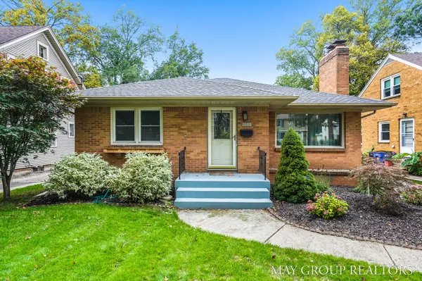 221 Holmdene NE Boulevard, Grand Rapids, MI 49503
