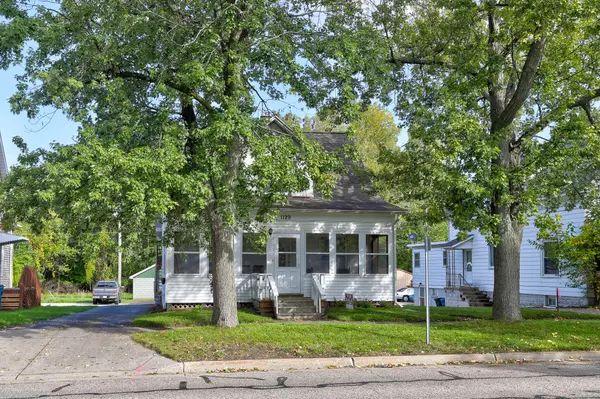 1129 Fulton Street, Grand Haven, MI 49417