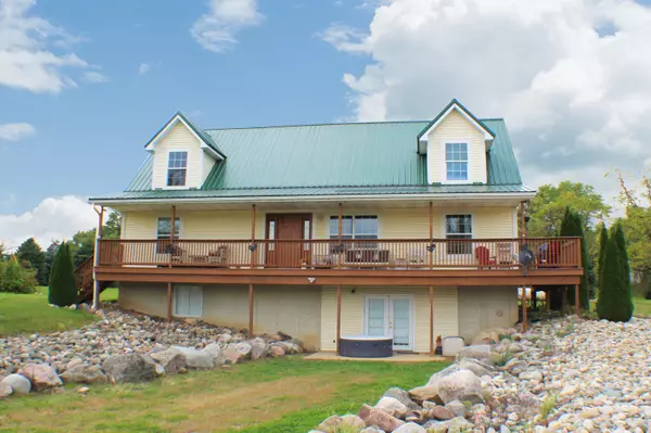3190 North Adams Road, Jonesville, MI 49250
