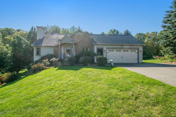 2530 Persimmon NE Place, Belmont, MI 49306