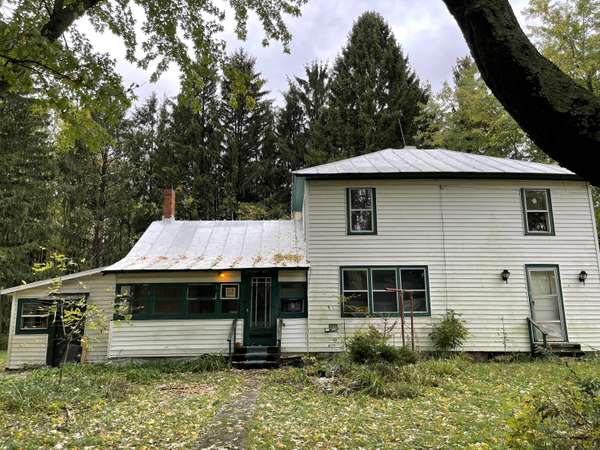 4134 Bundy Road, Coloma, MI 49038