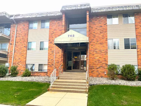 742 W Kilgore Road #301,  Kalamazoo,  MI 49008