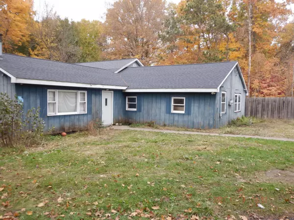 Plainwell, MI 49080,402 6th Street