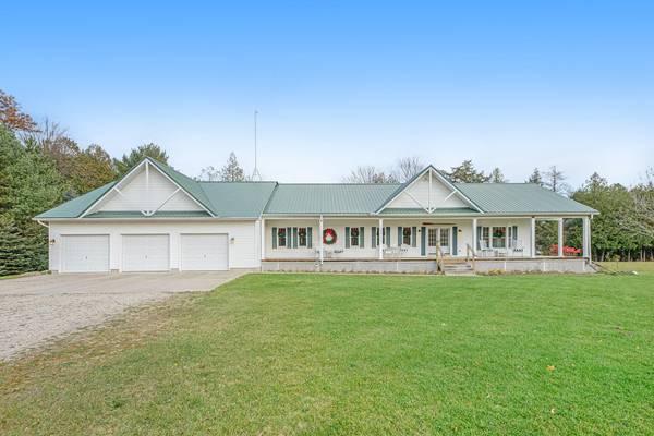 20214 N Davison Road, Paris, MI 49338