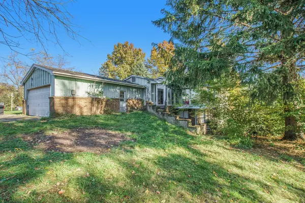 Dowagiac, MI 49047,32489 Middle Crossing Road