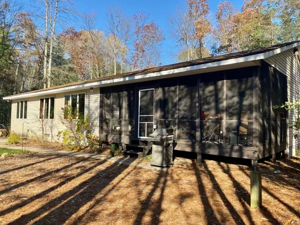 Baldwin, MI 49304,10031 S Riverbend