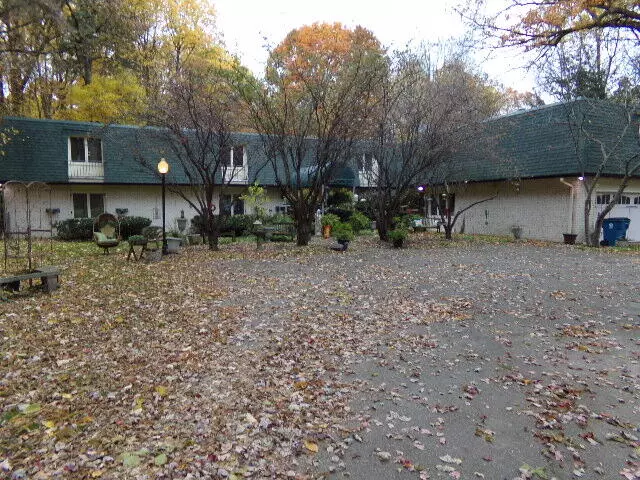 9696 W Kl Avenue, Kalamazoo, MI 49009