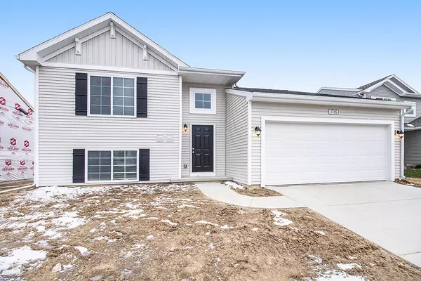 72244 Beacon Court, South Haven, MI 49090