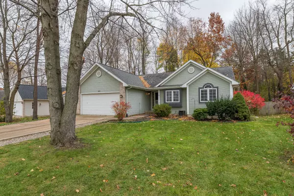 4252 Suffield Woods Avenue, Portage, MI 49002