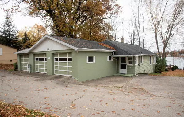 Dowagiac, MI 49047,92826 County Road 690