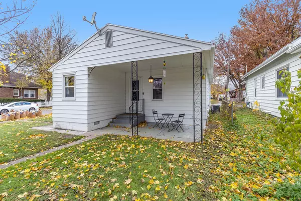 Lansing, MI 48910,1807 Delevan Avenue