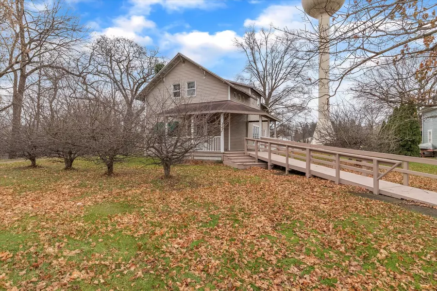 122 1st Street, Lawrence, MI 49064