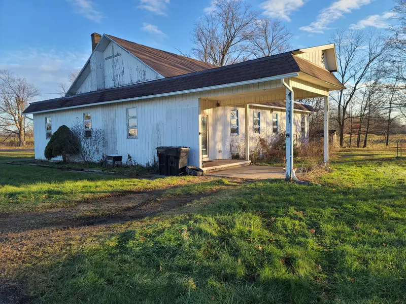 10986 Sunfield Road, Sunfield, MI 48890